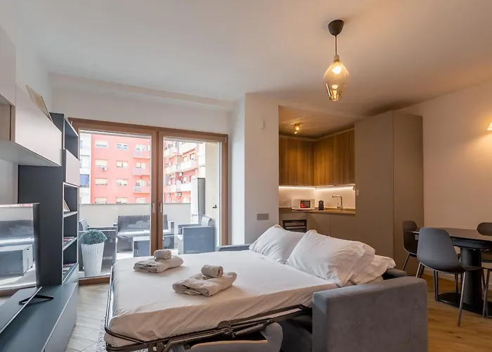 Aurealiving - Trastevere Suite With Rooftop & Gym, Your Place In Rome