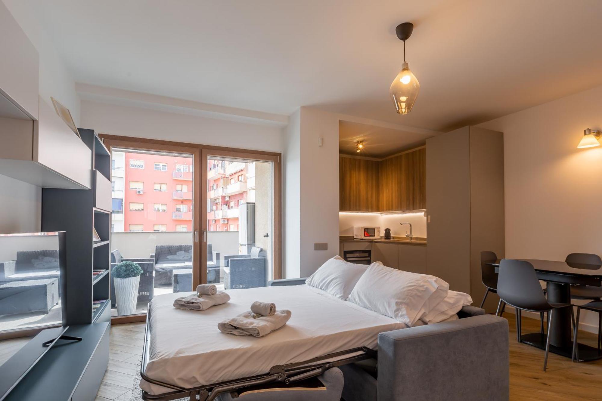 Aurealiving - Trastevere With Rooftop & Gym, Your Place In Appartement